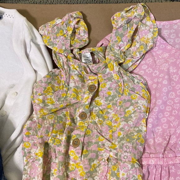 Lot of little girls size 6 dresses(x6), romper(1), denim jacket and sweater - Picture 4 of 12